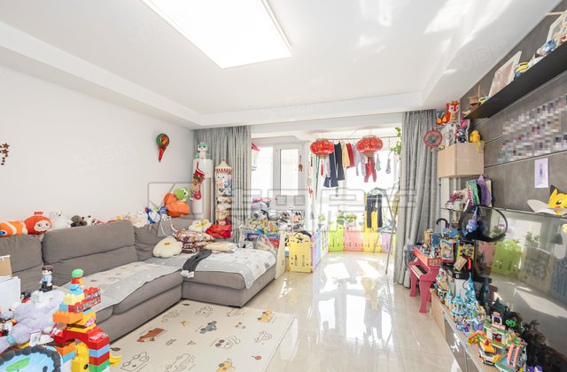 珠江罗马嘉园(西区)3室2厅120㎡698万二手房图片