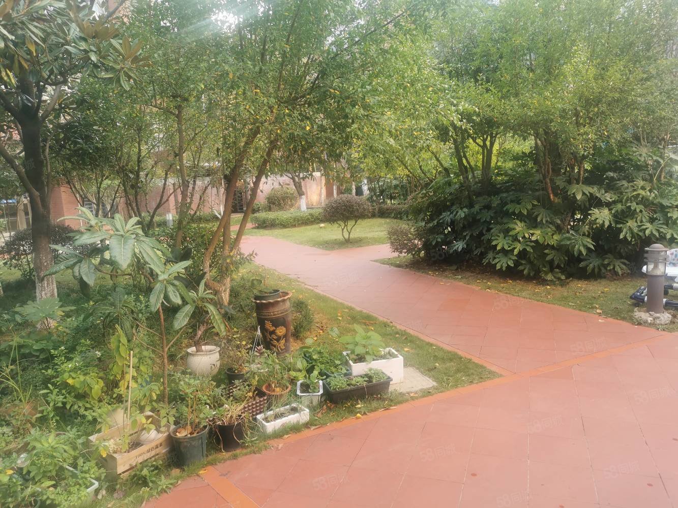 保利春天大道莫奈花园4室2厅2卫208.97㎡南148万