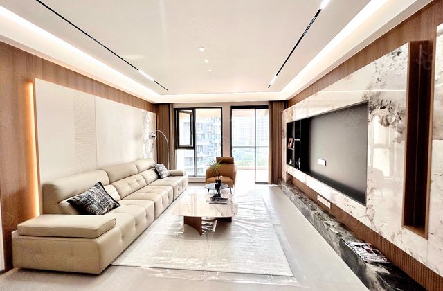 华润凤凰城(一期)3室2厅121㎡358万二手房图片