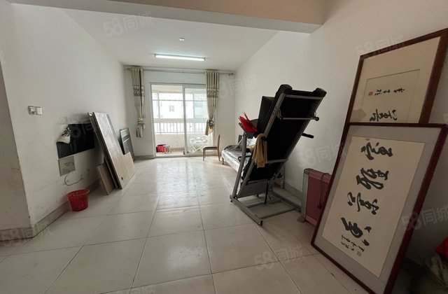 急!急!急! 望湖二区 中间好楼层 近医院 正南朝向 !