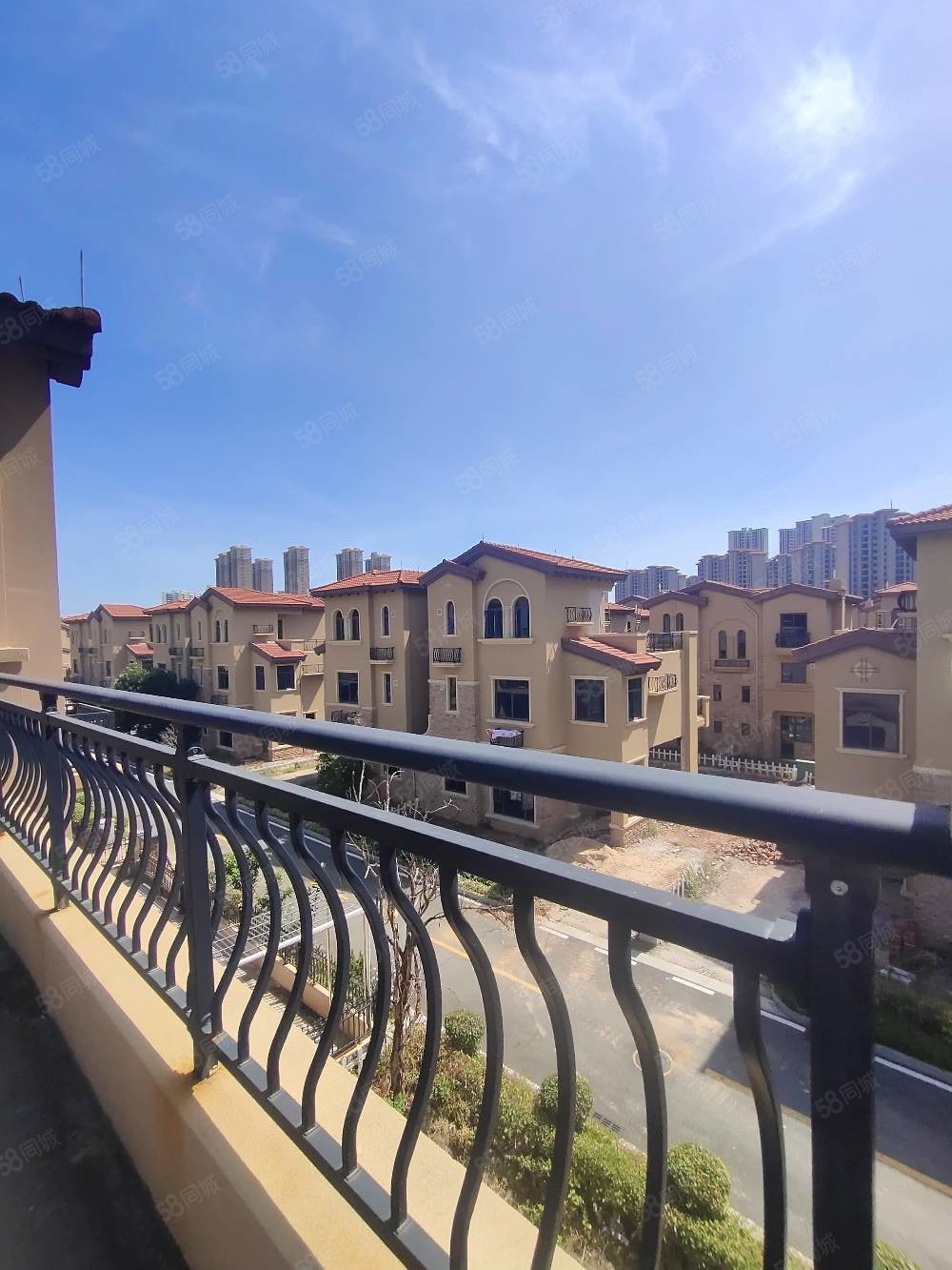 碧桂园城市花园(别墅)5室2厅4卫253㎡南200万