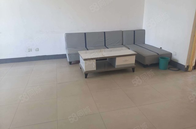万达附近金丰苑 商品住宅 两居室楼层好 正南朝向