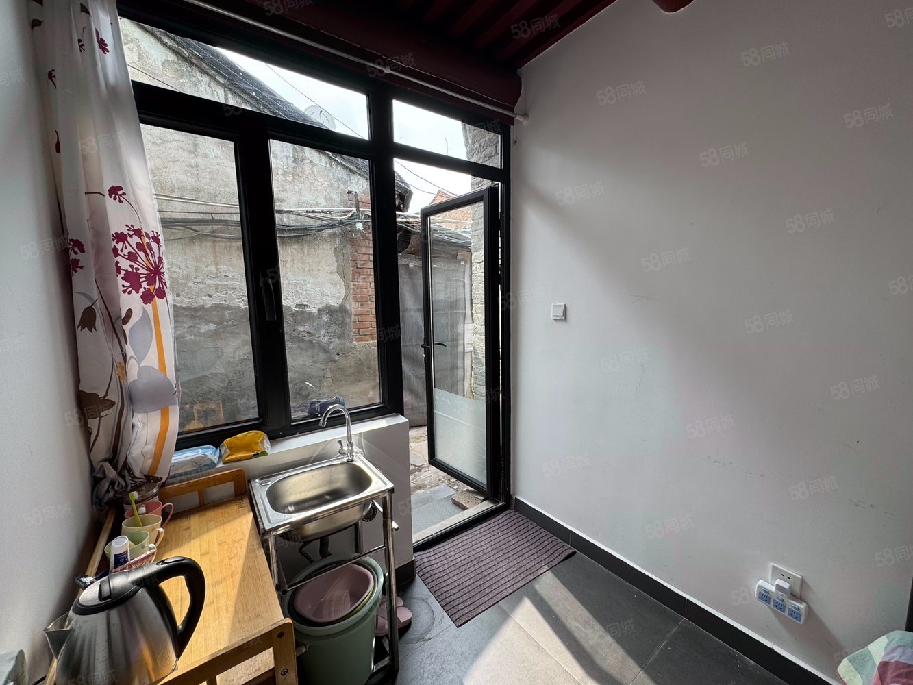 國(guó)子監(jiān)街小區(qū)1室0廳0衛(wèi)10㎡南北225萬(wàn)