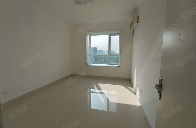 急售新一中南环   培文 外国语 电梯好楼层 民生凤凰城3室