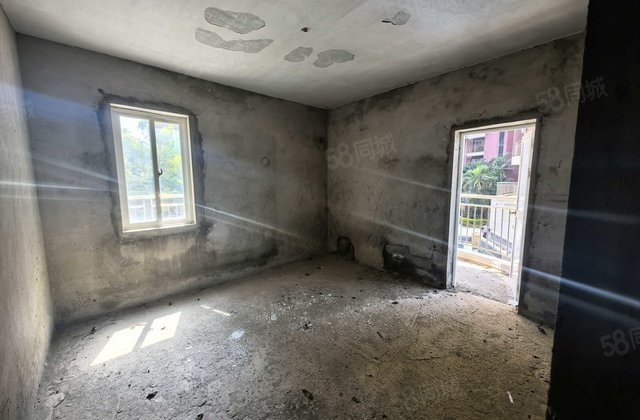 御景豪庭3室2厅135.23㎡45万二手房图片