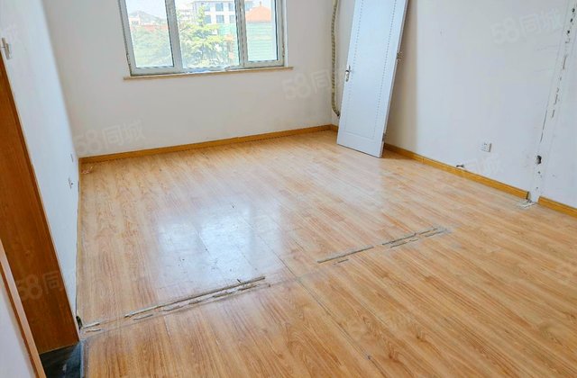 银座广场华府2室1厅91.96㎡99万二手房图片