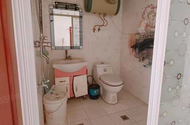 和泰金葵园2室2厅68.2㎡42万二手房图片