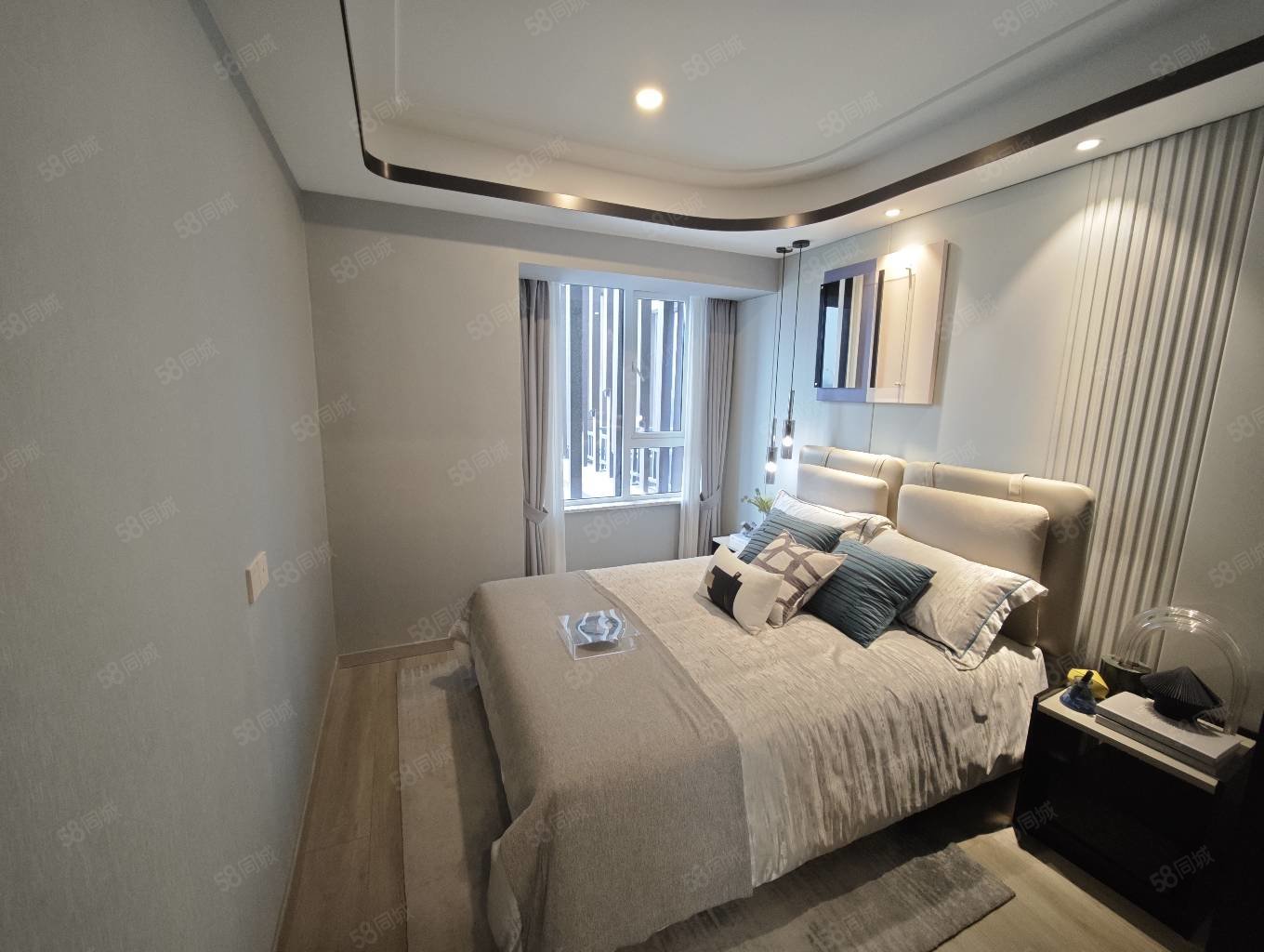 当代满庭春MOMA3室2厅2卫117㎡南北53.5万