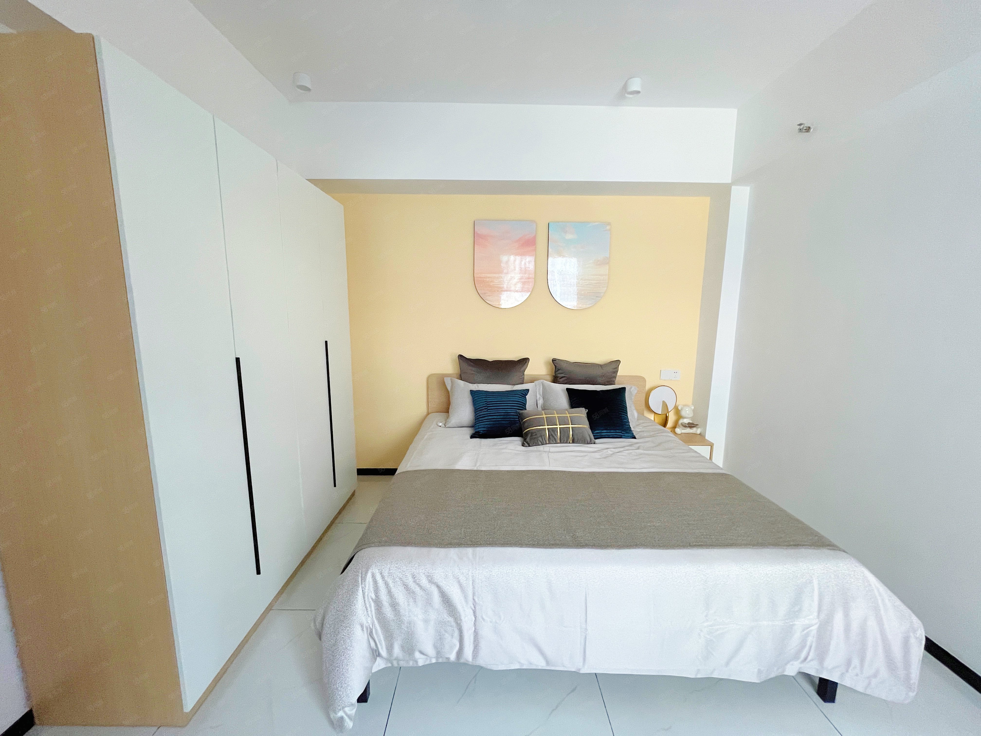 独栋｜武昌站地铁口 浪漫满屋 可直达汉街 洪山广场 首义 螃蟹岬