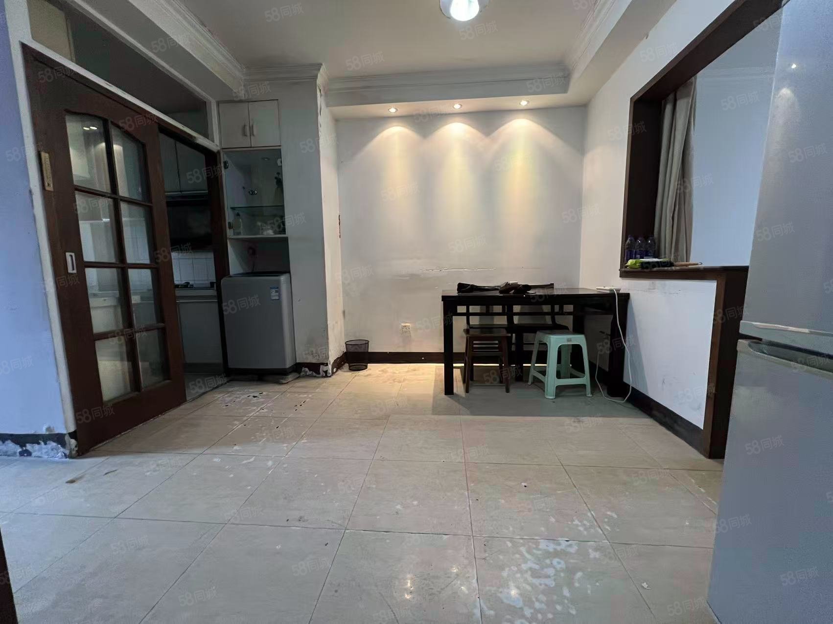 東中街小區(qū)(西區(qū))3室1廳1衛(wèi)77.82㎡南北610萬