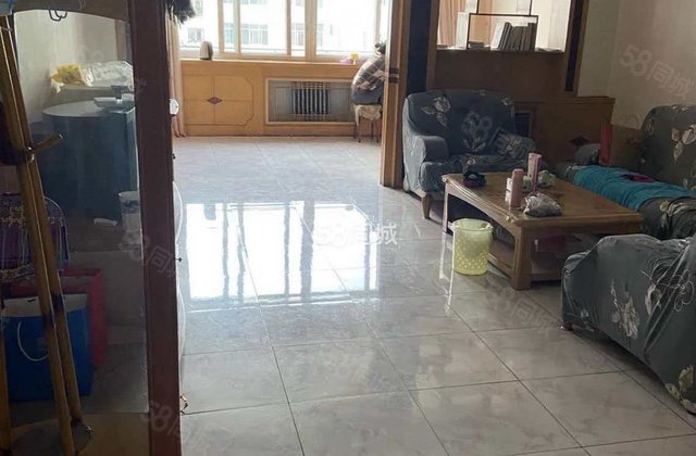 市场监督管理局住宅楼3室2厅133.98㎡75万二手房图片