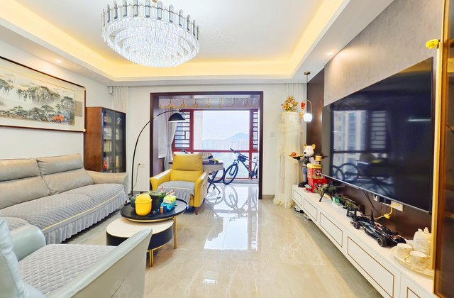 荣泰广场4室2厅132.96㎡148万二手房图片