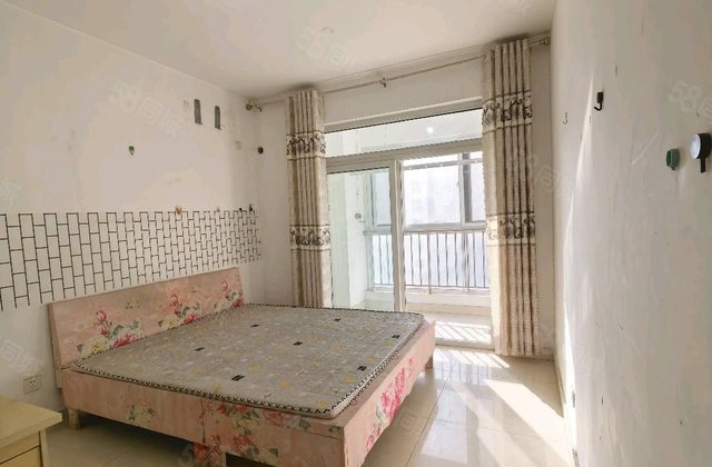 东昌东.三实验.百合.辛屯一期.两室两厅.送地下室.看房方便