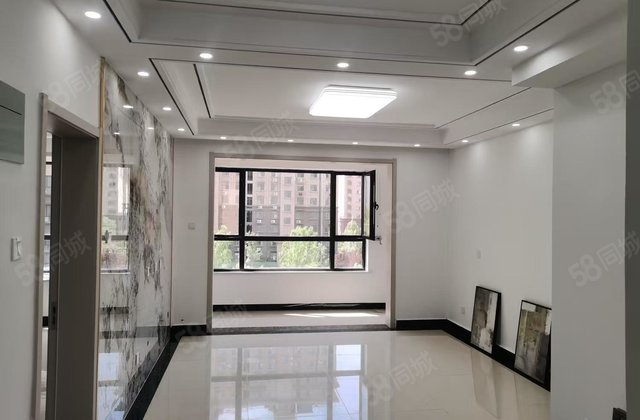 校 玖玺 孟达国际 三室急售！送车位送储 看房方便