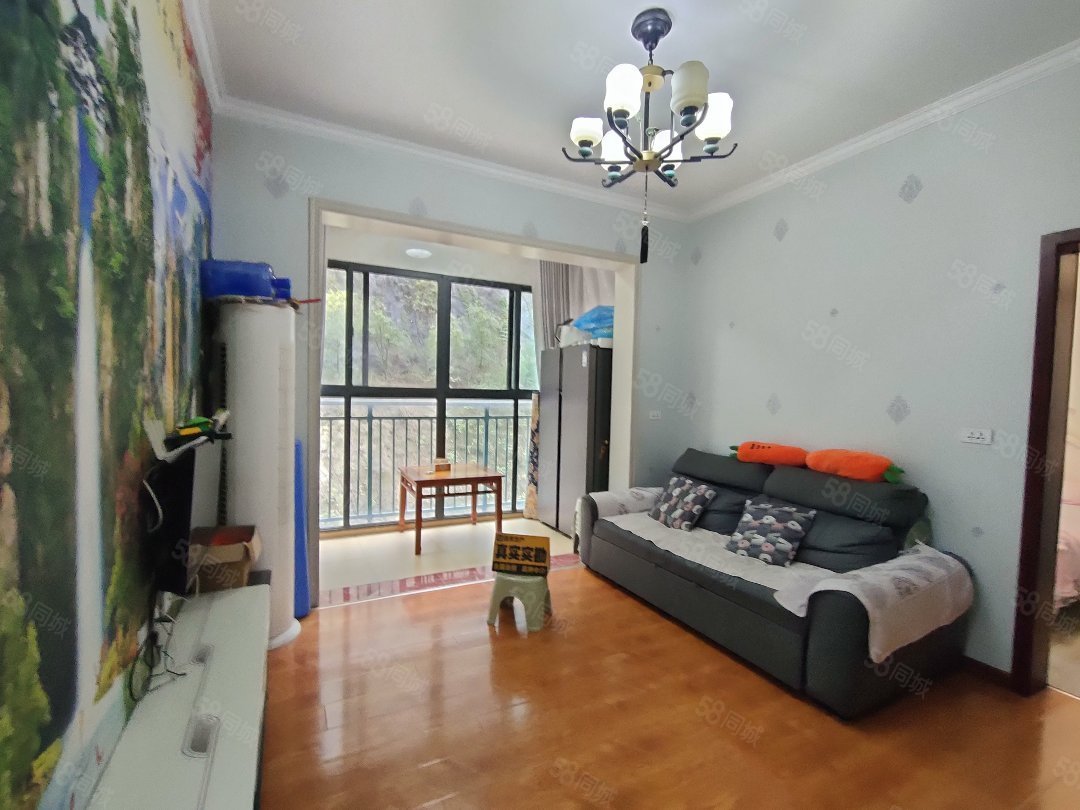 君临天下2室2厅1卫67㎡南北35.8万