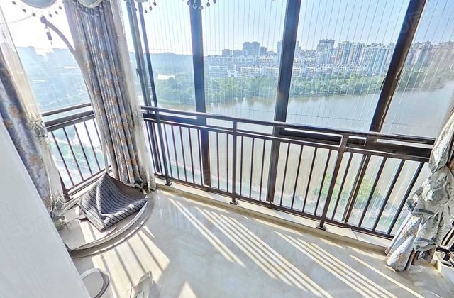 环湖湾3室2厅134.4㎡121万二手房图片
