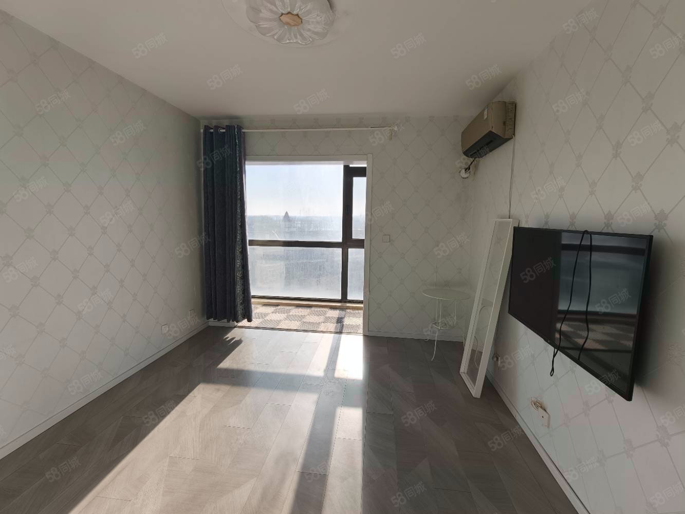 歐逸水岸1室1廳1衛(wèi)57.81㎡南58萬