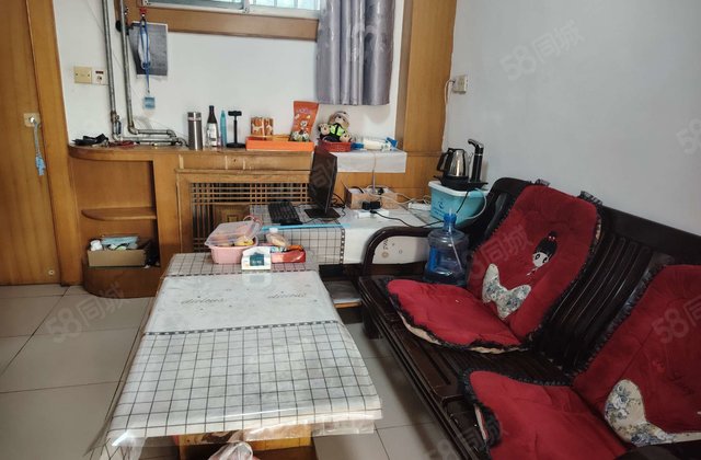 文轩  八中  外国语  公安局家属院  三室  停车方便