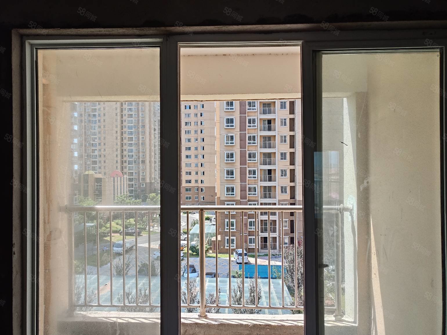 小刘庄还原小区3室2厅2卫129.5㎡南38万