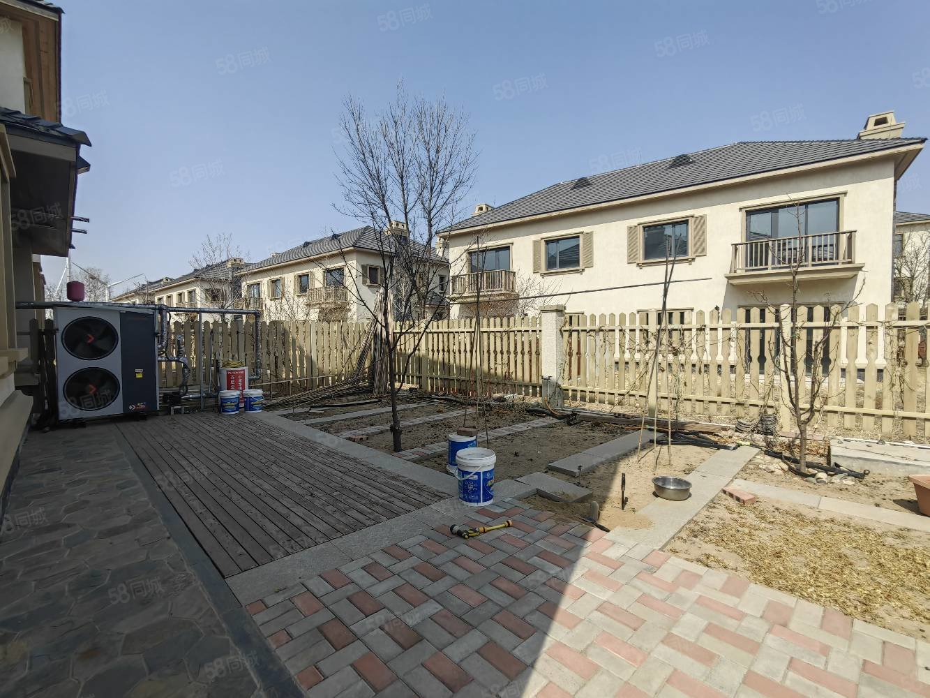 上谷水郡双拼别墅赠送家具家电200平小院精装可拎包入住