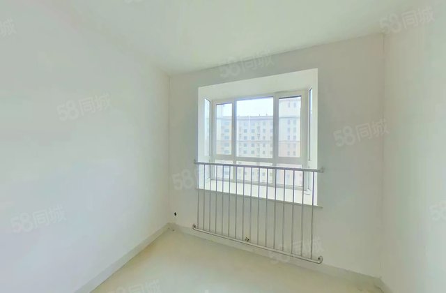 星凯国际4室2厅167.71㎡95万二手房图片