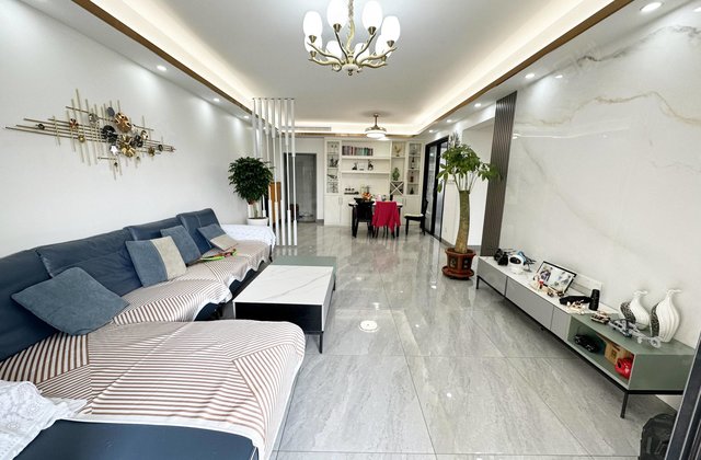 金城锦绣中华3室2厅136.77㎡138.8万二手房图片