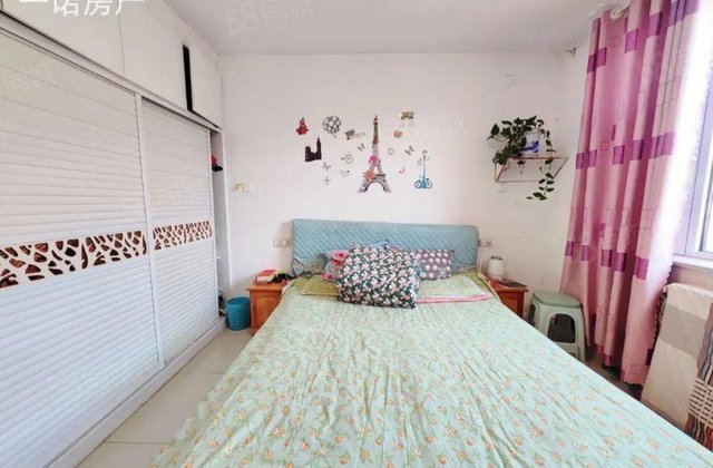 文轩中学。实验  ，望湖二期60平，24万，免大税