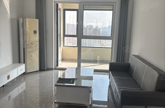 时代美境 南北通透 双卫 有电梯 购物方便 小三房