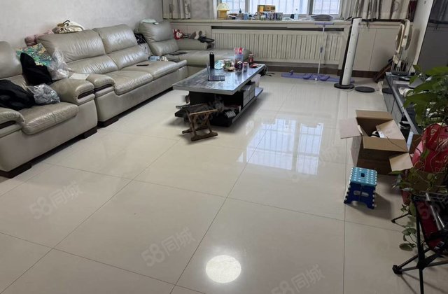 银都花园怡心园3室2厅137㎡96万二手房图片