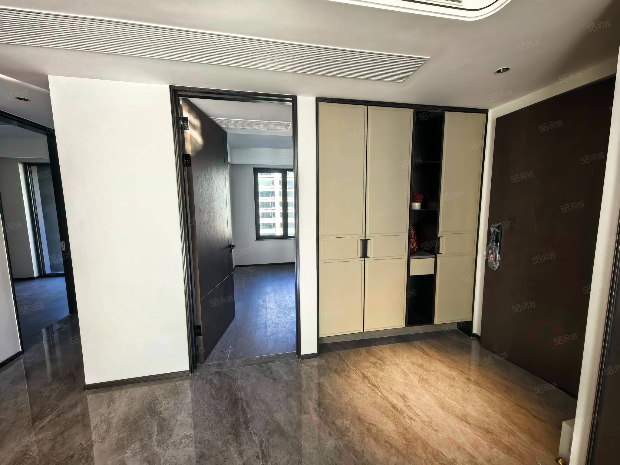 建發(fā)觀堂府4室2廳2衛(wèi)127㎡南北530萬