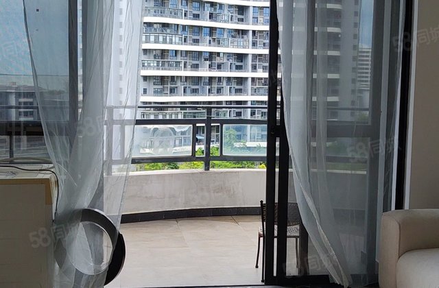海东方1室1厅83.9㎡83万二手房图片