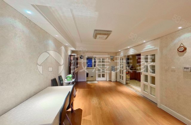 金成府4室2厅230.17㎡1100万二手房图片