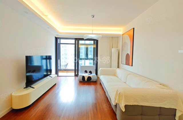 万科里金域国际(一二期)4室2厅131.04㎡258万二手房图片