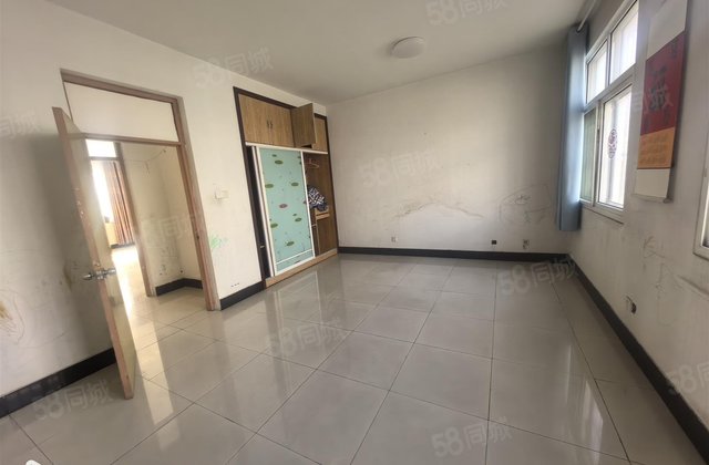 建宇花园第一生活区3室2厅180㎡105万二手房图片