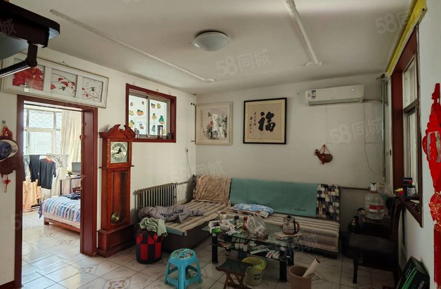 急售文轩本部二实验 中层三室88万 区委家属院龙山南区 北区