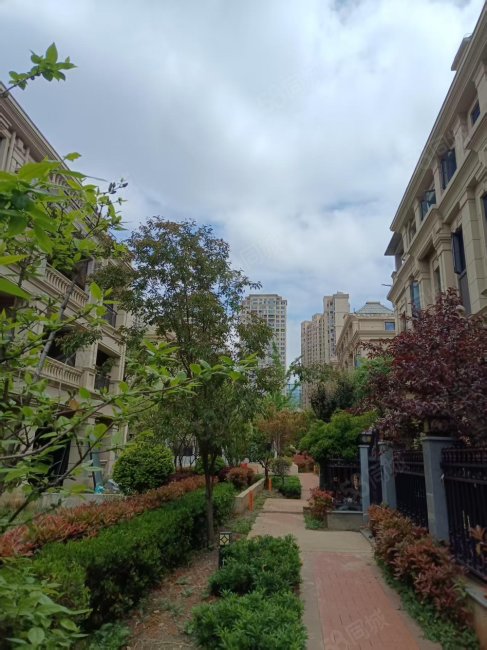 中梁壹号院(别墅)3室2厅3卫169㎡东南178万