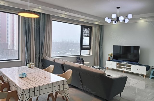 急售急售 百合新城 东边户三室精装 带储藏室 免大税拎包入住