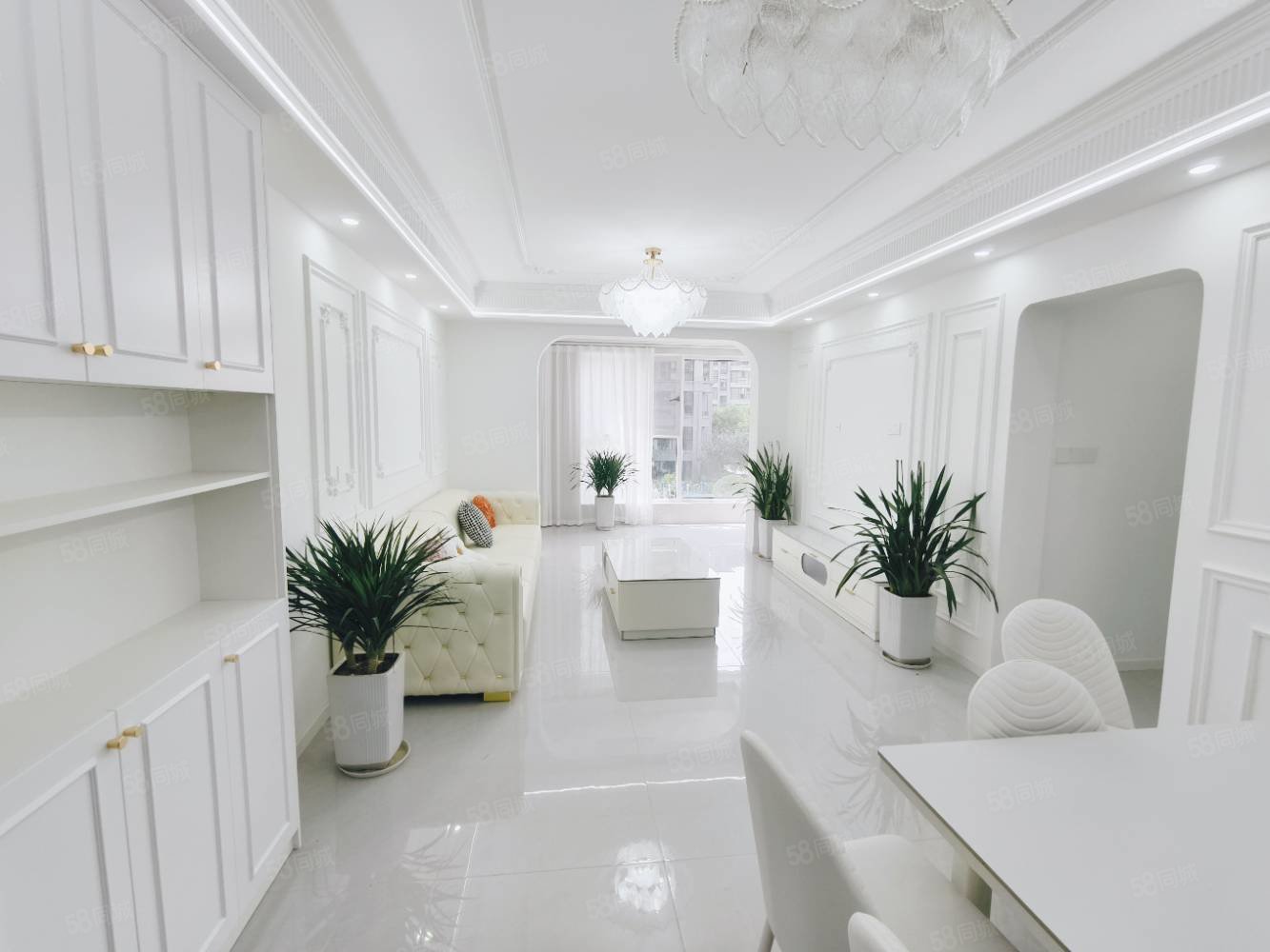 汉成国宾府3室2厅2卫110㎡南北69.8万