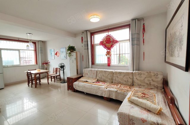 边户大飘窗！金丰苑 三室 超低密度 诚心出售 免大税 送储藏