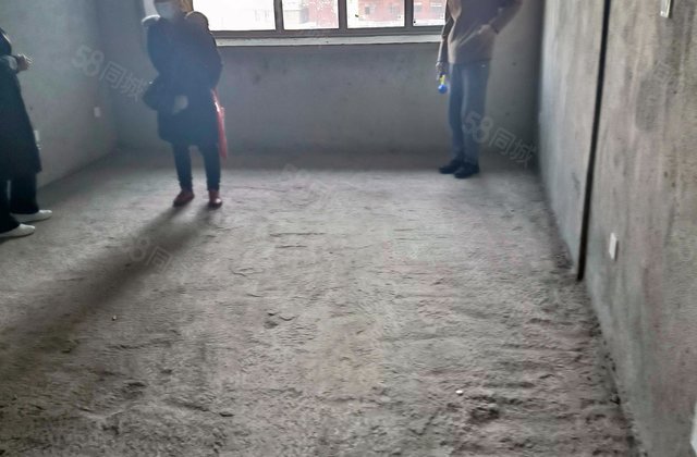 锦荣郑风里4室2厅68.46㎡45万二手房图片