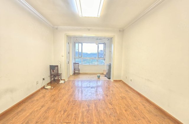 市中心昌润莲城 电梯房  带储 免大税 可贷款