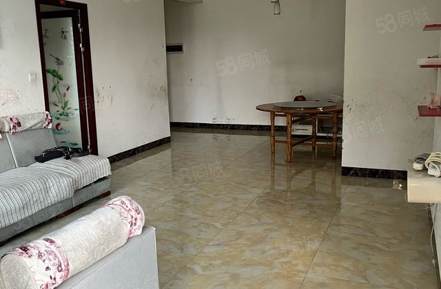 港福时代广场3室2厅113.77㎡46万二手房图片