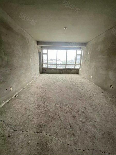 吉粮康郡3室2厅1卫118㎡南北48万