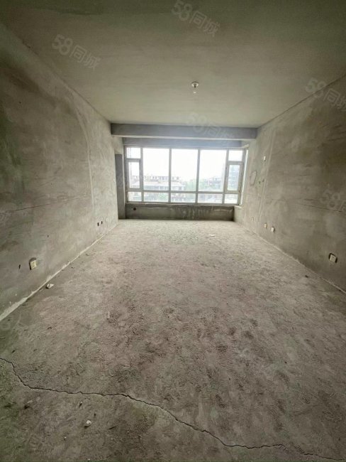 吉粮康郡3室2厅1卫118㎡南北48万