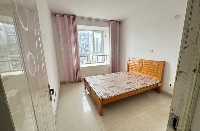 金柱大学城 四居室 赠车位储 120平 80来万 免大税 急