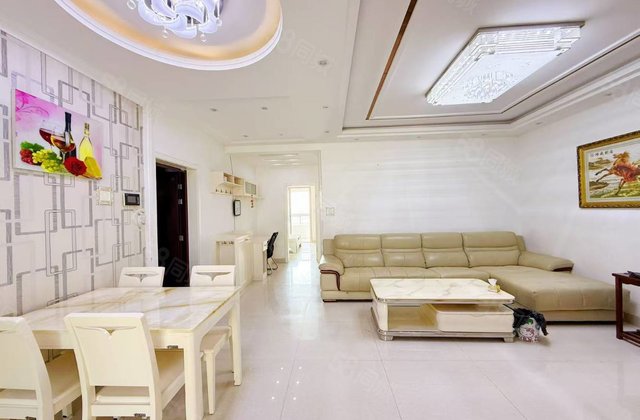 莲湖新城.滨河御府3室.带车位储藏室免大税.好楼层