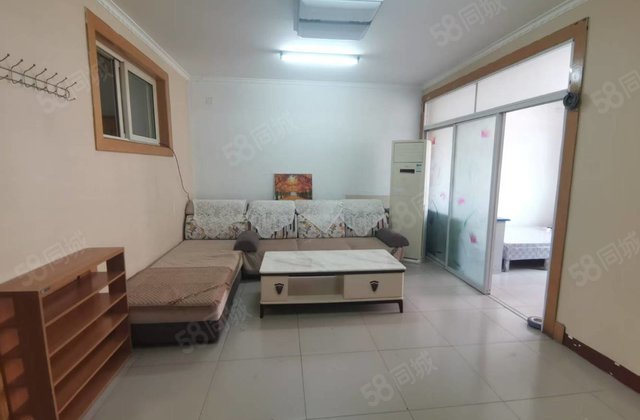 六中  大润发  君奕府旁 新世纪花园3室 看房有钥匙