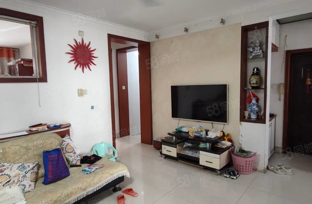 三中 铁塔 水韵花都 步梯二楼 三室 免大税 停车方便 全明