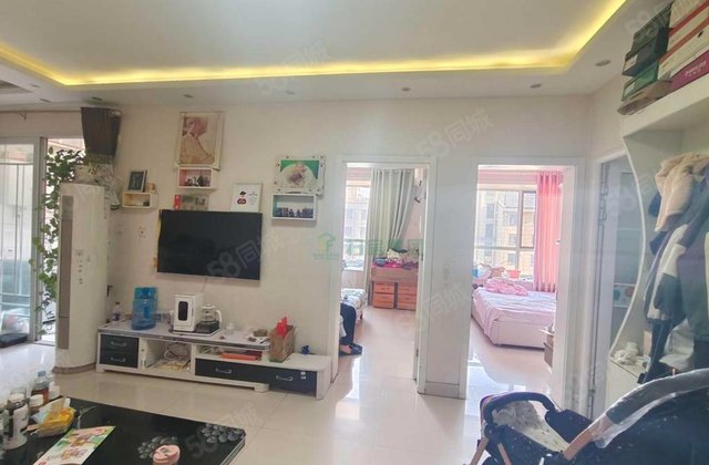 急售，57万，二中附近，小三室，带储藏室，精装修，全名户型