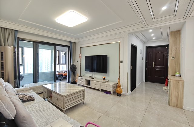 急售 锦绣学府 精装 三叶草户型 好楼层 免大税